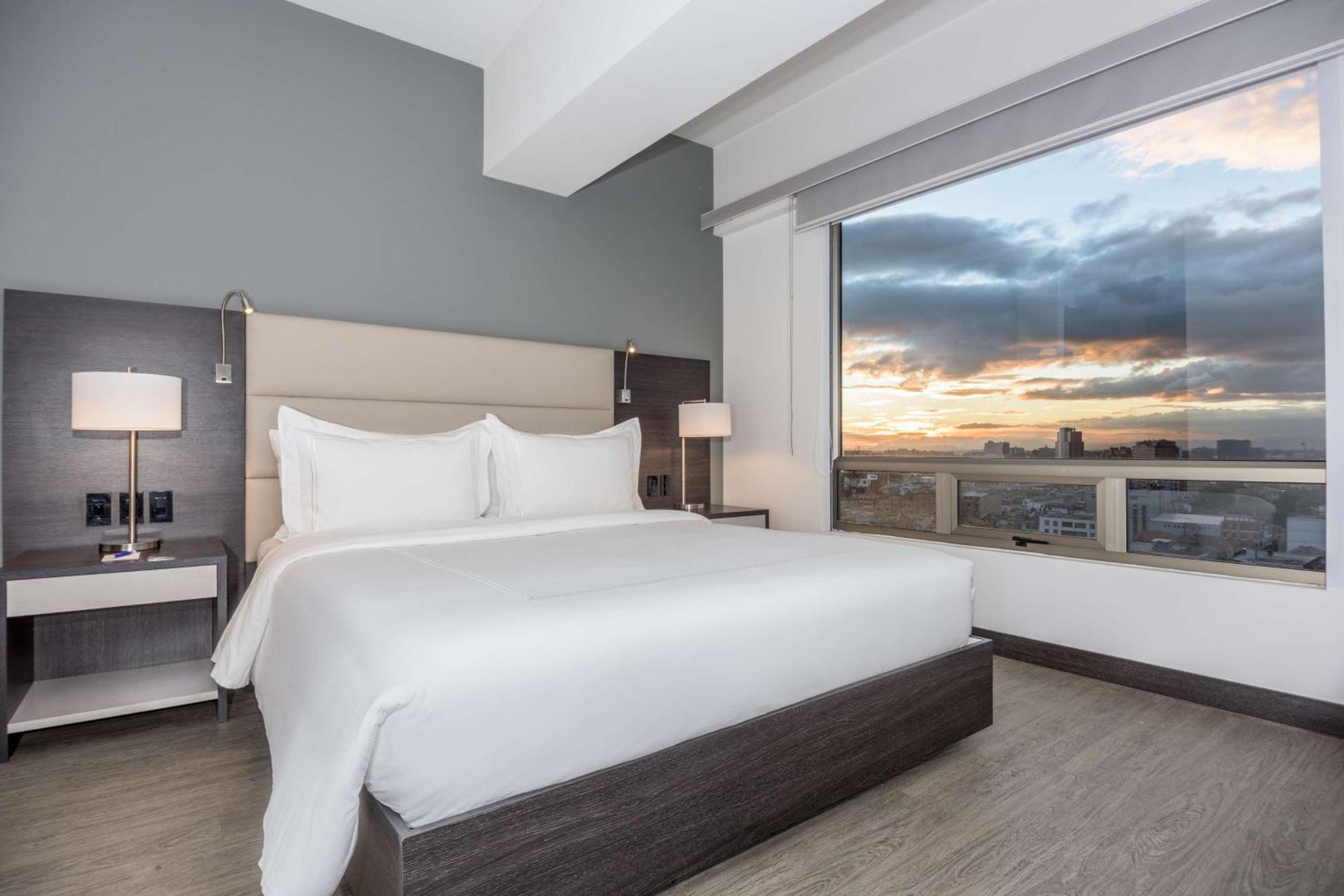 Отель Nh Bogota Urban 26 Royal Экстерьер фото